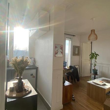 Appartement Ensoleille, Central Et Tout Equipe Avec Vue Tour Eiffel Et Pantheon Paris Exterior photo